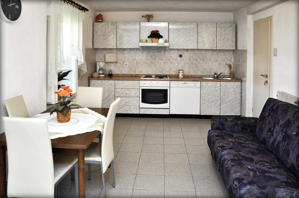 Apartments Sunny House Lumbarda Pokoj fotografie