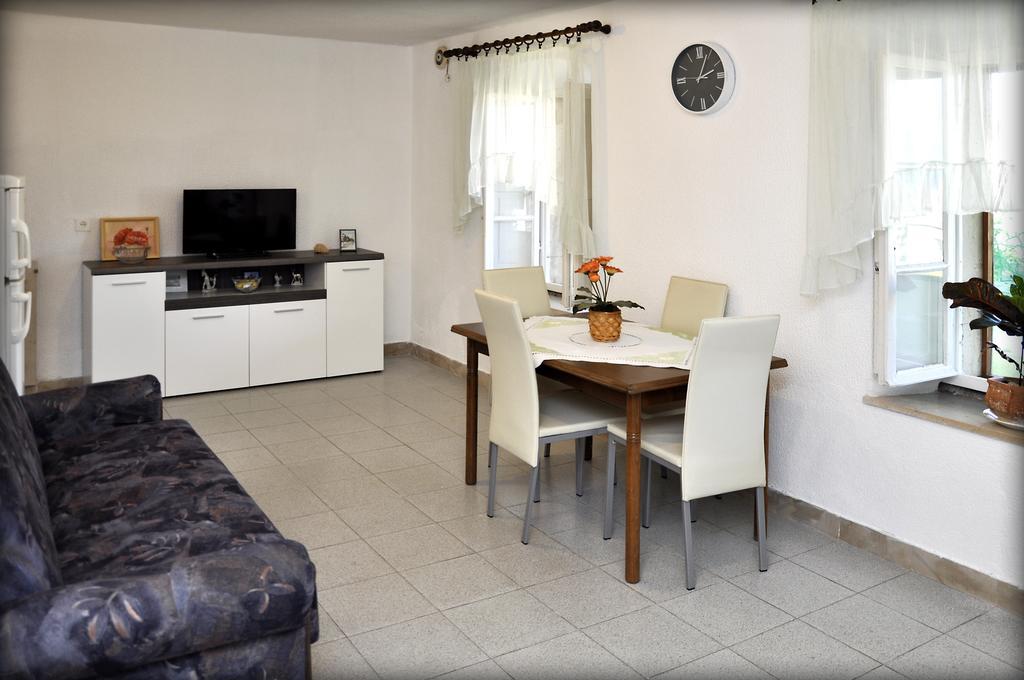 Apartments Sunny House Lumbarda Pokoj fotografie