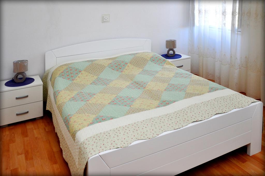 Apartments Sunny House Lumbarda Pokoj fotografie